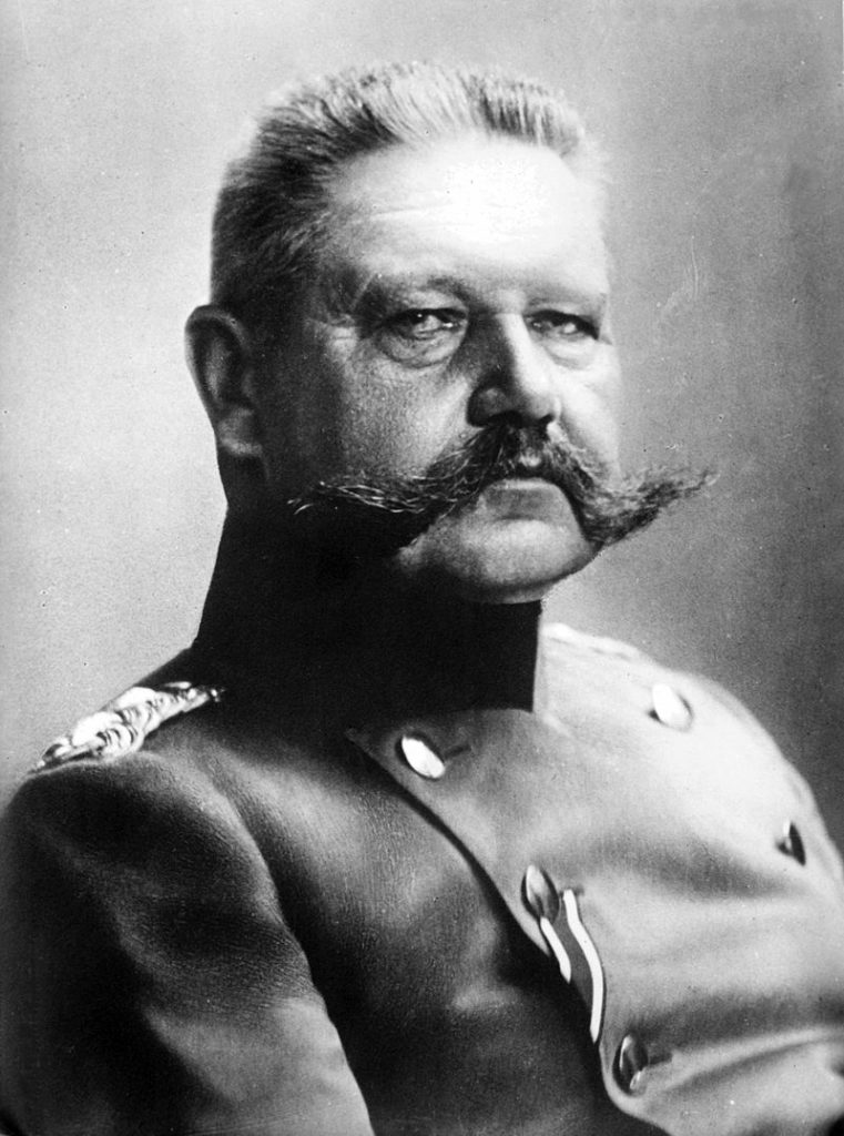 Rrigskansler Paul von Hindenburg