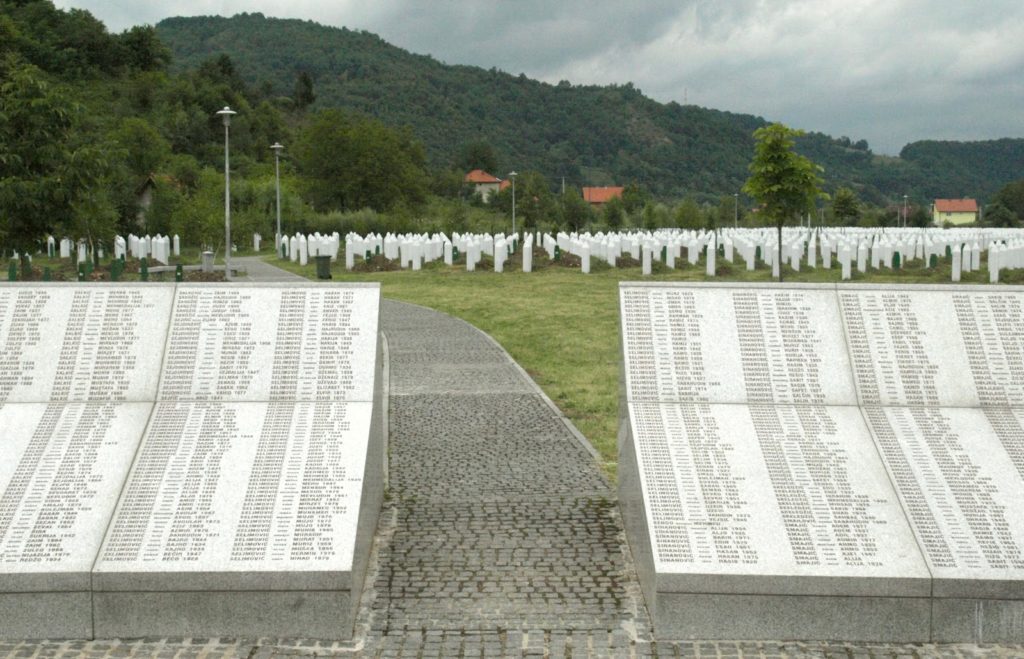 Srebrenica gravplads